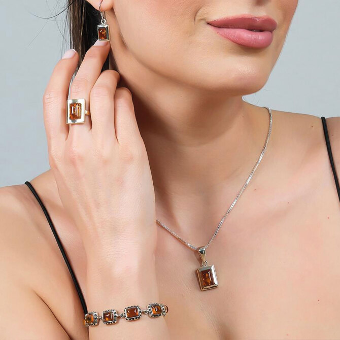 Baltık İncisi Kolye Küpe Yüzük Ve Bileklik Kehribar Seti - Azure Jewel