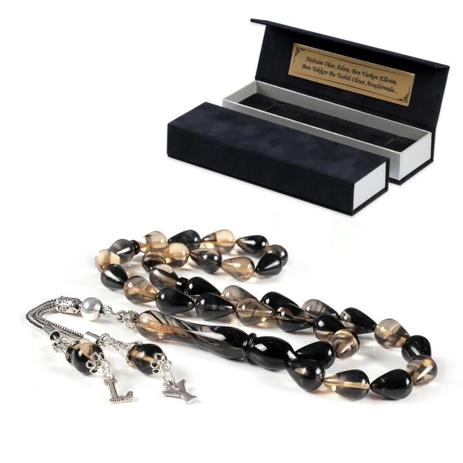 Harf Püsküllü Füme Sıkma Kehribar İsimli Tesbih - Tesbihcibaba