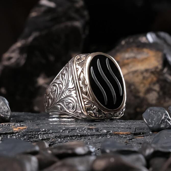 İşlemeli Oniks Gümüş Yüzük - Tesbihcibaba