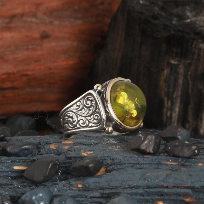 Kalemkar İşlemeli Karayip Kehribar Gümüş Yüzük - Tesbihcibaba