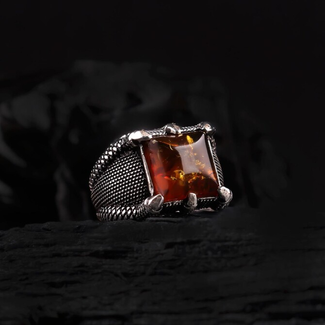 Eagle Pençesi Fossil Drop Amber Silver Ring