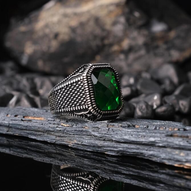Special Design Tulip Engraved Silver Ring