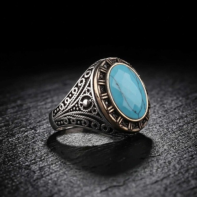 Turquoise Special Engraved Silver Ring